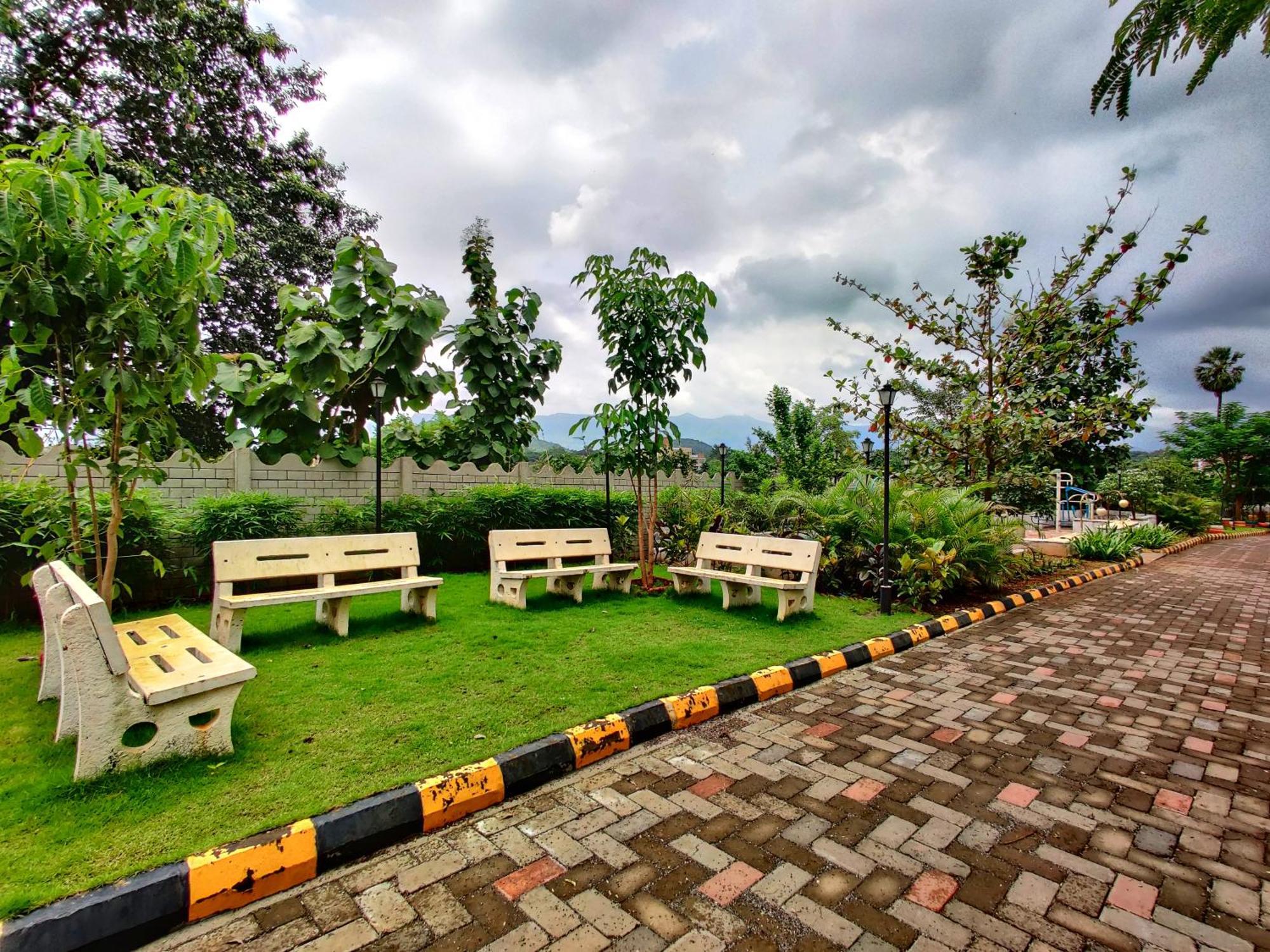 Pushpam Sanskruti Resort Karjat - A Pure Veg Resort Dhamni Εξωτερικό φωτογραφία