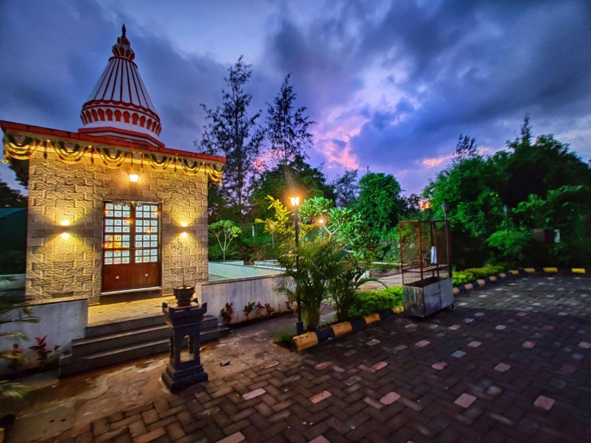 Pushpam Sanskruti Resort Karjat - A Pure Veg Resort Dhamni Εξωτερικό φωτογραφία