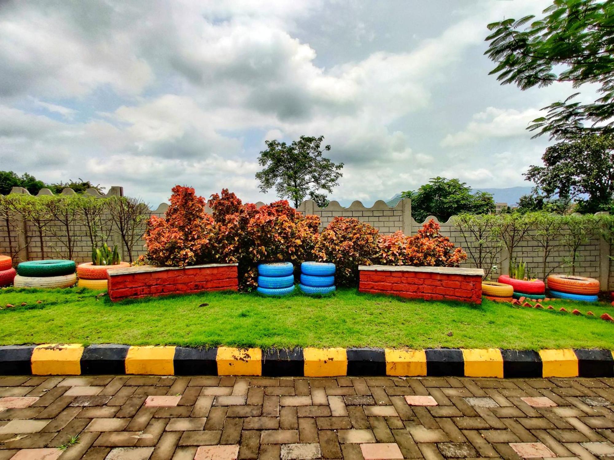 Pushpam Sanskruti Resort Karjat - A Pure Veg Resort Dhamni Εξωτερικό φωτογραφία