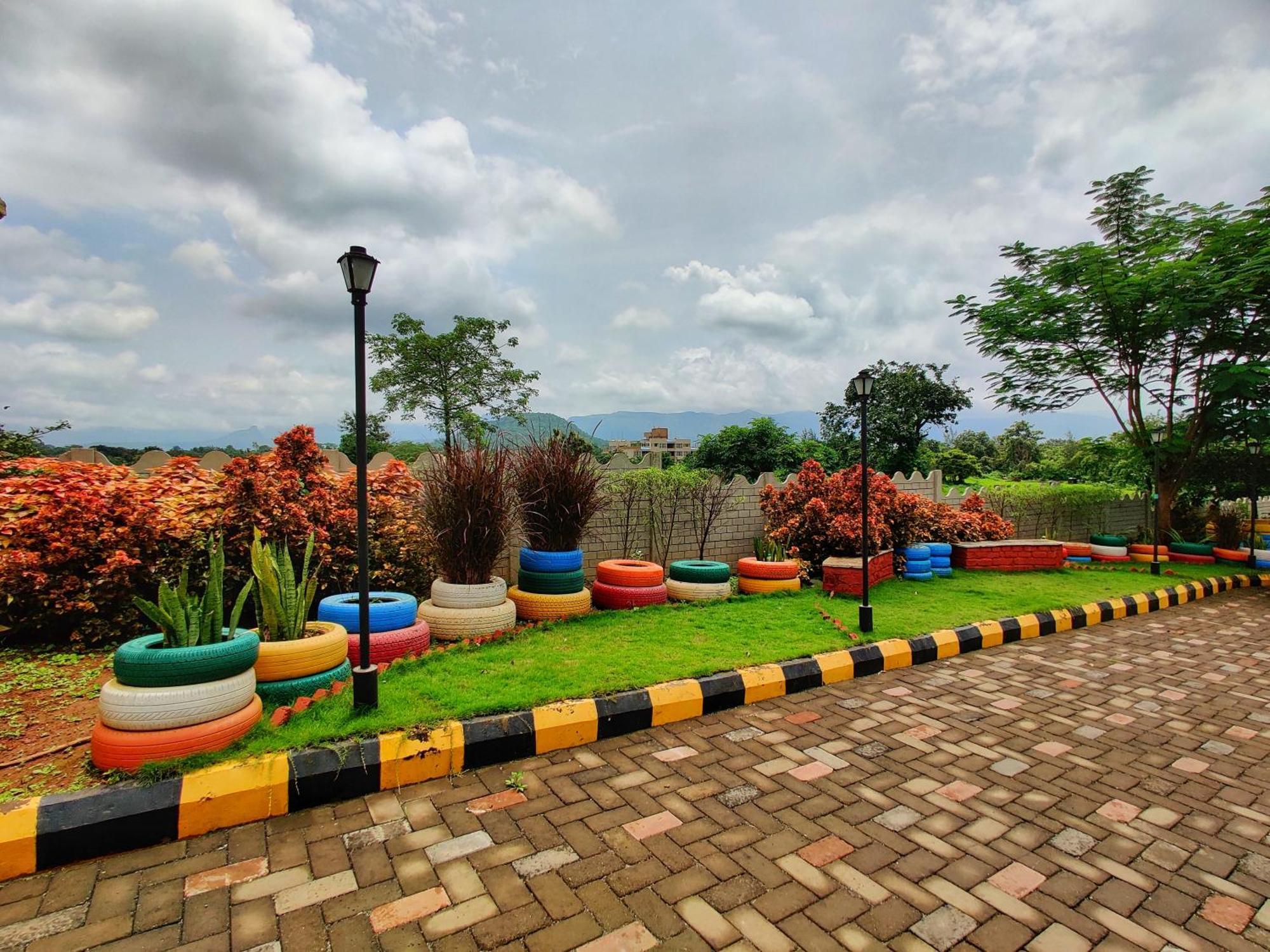 Pushpam Sanskruti Resort Karjat - A Pure Veg Resort Dhamni Εξωτερικό φωτογραφία